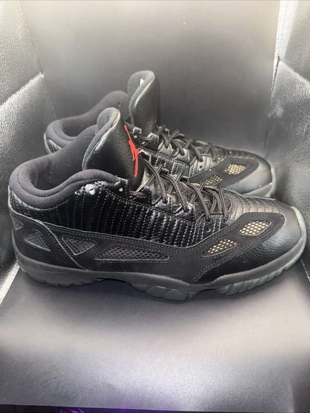Size 9 - Air Jordan 11 IE Low Referee, 306008-003, Clean, No Box, Great Cond